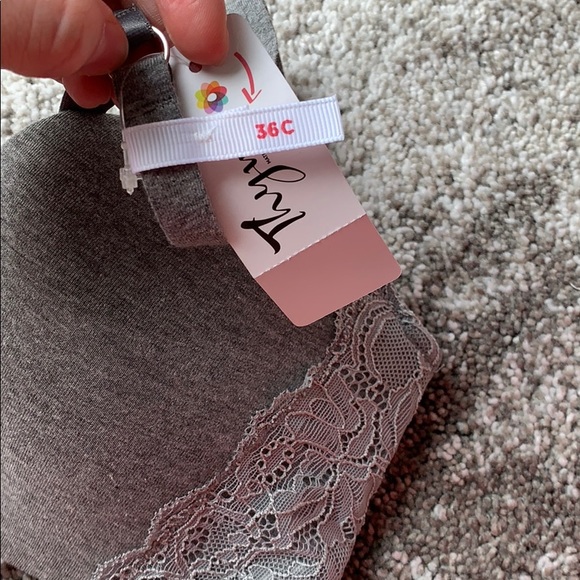 THYME Maternity Bra, 36C - Picture 2 of 4